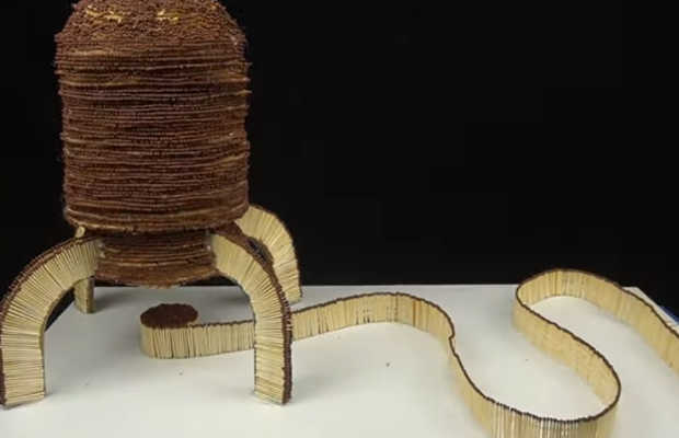 100 000 MATCHES Rocket Chain Reaction